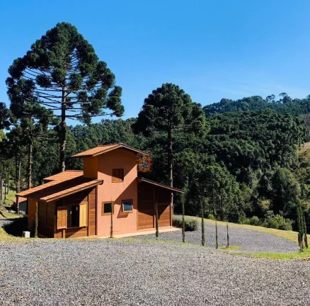 Foto do imóvel Sítio com 5 dormitórios à venda, 126000 m² por R$ 2.750.000,00 - Bom Jardim - Camanducaia/MG