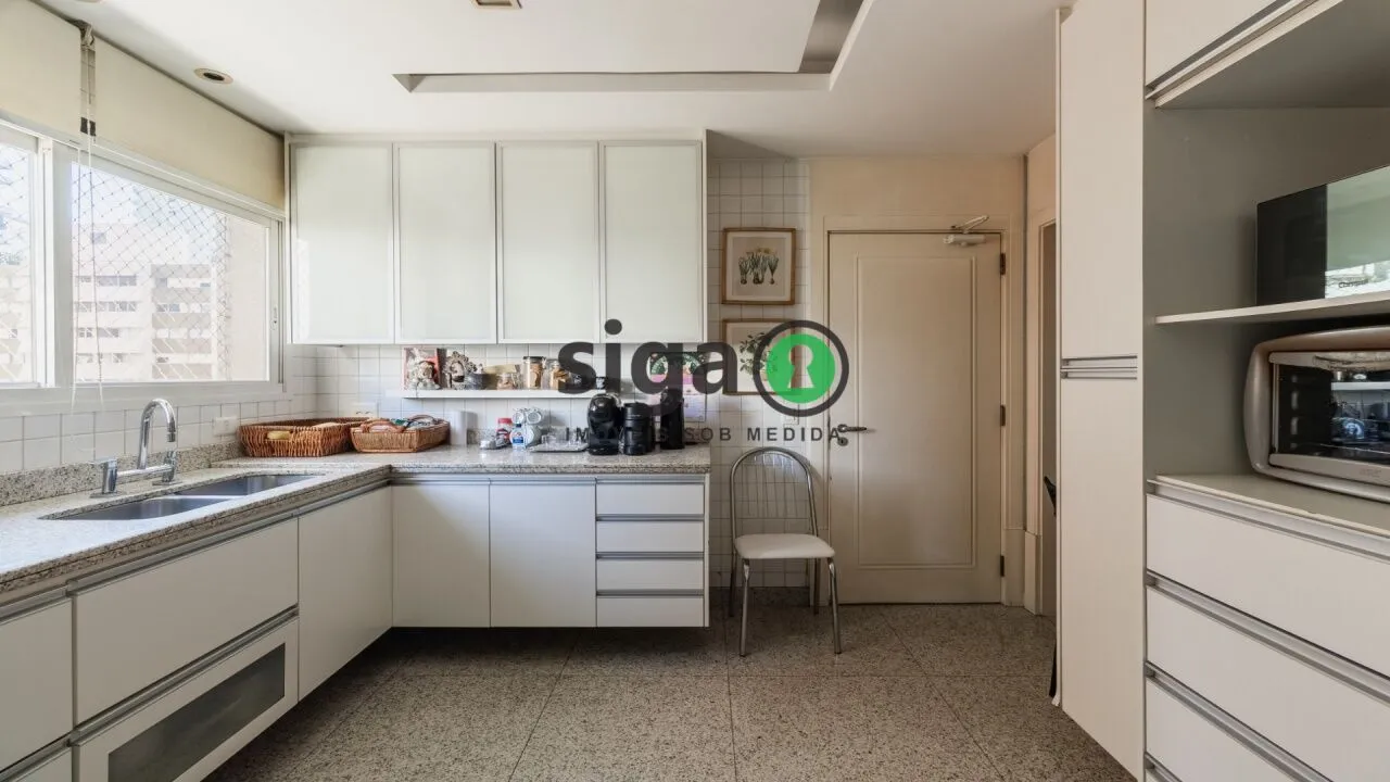 Imagem Apartamento Alto Padrão à Venda - 370m², 4 Suítes, 5 Vagas - Itaim Bibi - Condomínio Palazzo di Savo