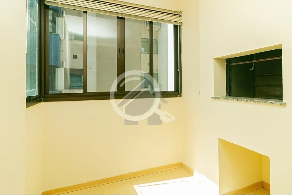 Imagem Oportunidade para você morar com sua família no bairro boêmio de Porto Alegre. Excelente apartame...