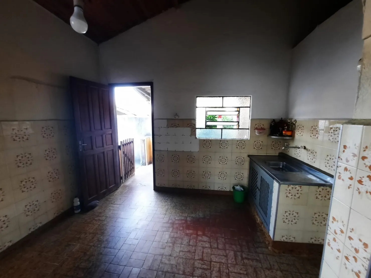 Imagem Casa à venda 4 Quartos, 1 Suite, 1 Vaga, 370M², Jardim Cristina, Pindamonhangaba - SP
