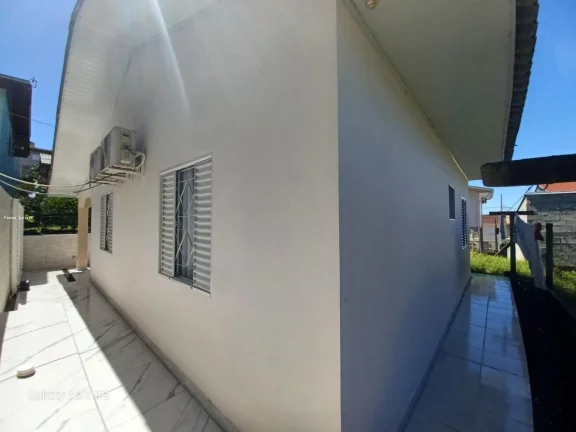 Imagem Casa para Venda em Concórdia, Petrópolis, 2 dormitórios, 1 banheiro, 1 vaga