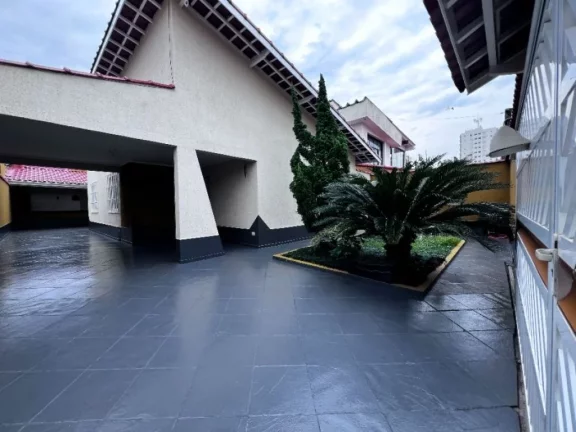 Imagem CASA COM 200 m² - BALNEARIO FLORIDA - PRAIA GRANDE SP