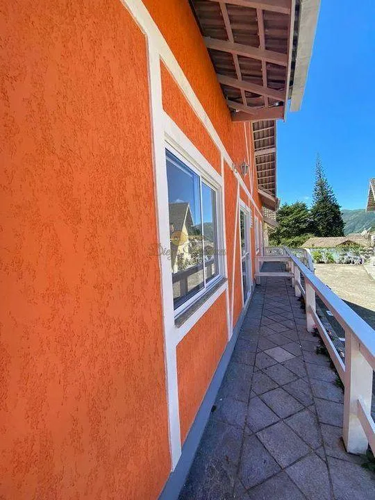 Imagem Casa em Condomínio para Venda em Teresópolis / RJ no bairro Granja Guarani