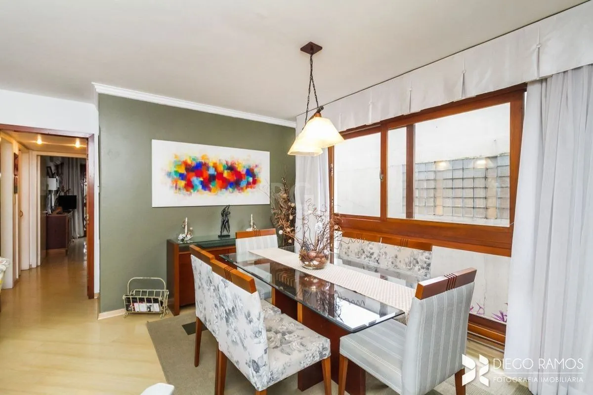 Imagem Apartamento para Venda - 111m², 3 dormitórios, sendo 1 suites, 2 vagas - Menino Deus