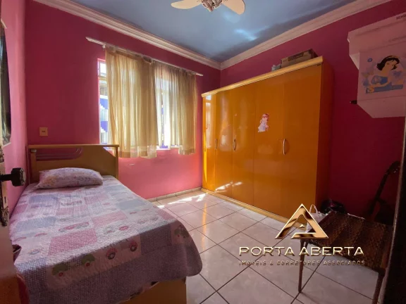 Imagem Predio com 3 Apartamentos e 1 loja a venda - COD 1116
