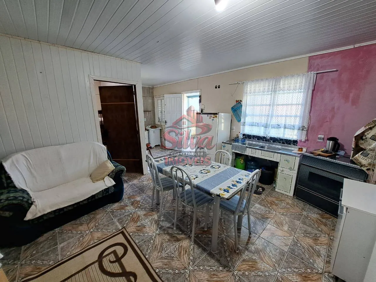 Imagem Casa 2 dormitórios com suíte a 300m do mar no Mariluz