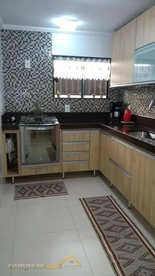Imagem Casa em Condomínio para Venda em Cabo Frio / RJ no bairro Jardim Flamboyant