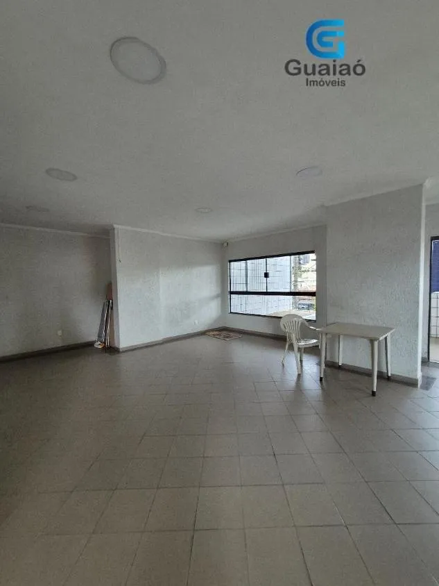 Imagem VENDO LINDO APARTAMENTO 2 DORMITÓRIOS, SUITE E GARAGEM FECHADA NA PONTA DA PRAIA EM SANTOS