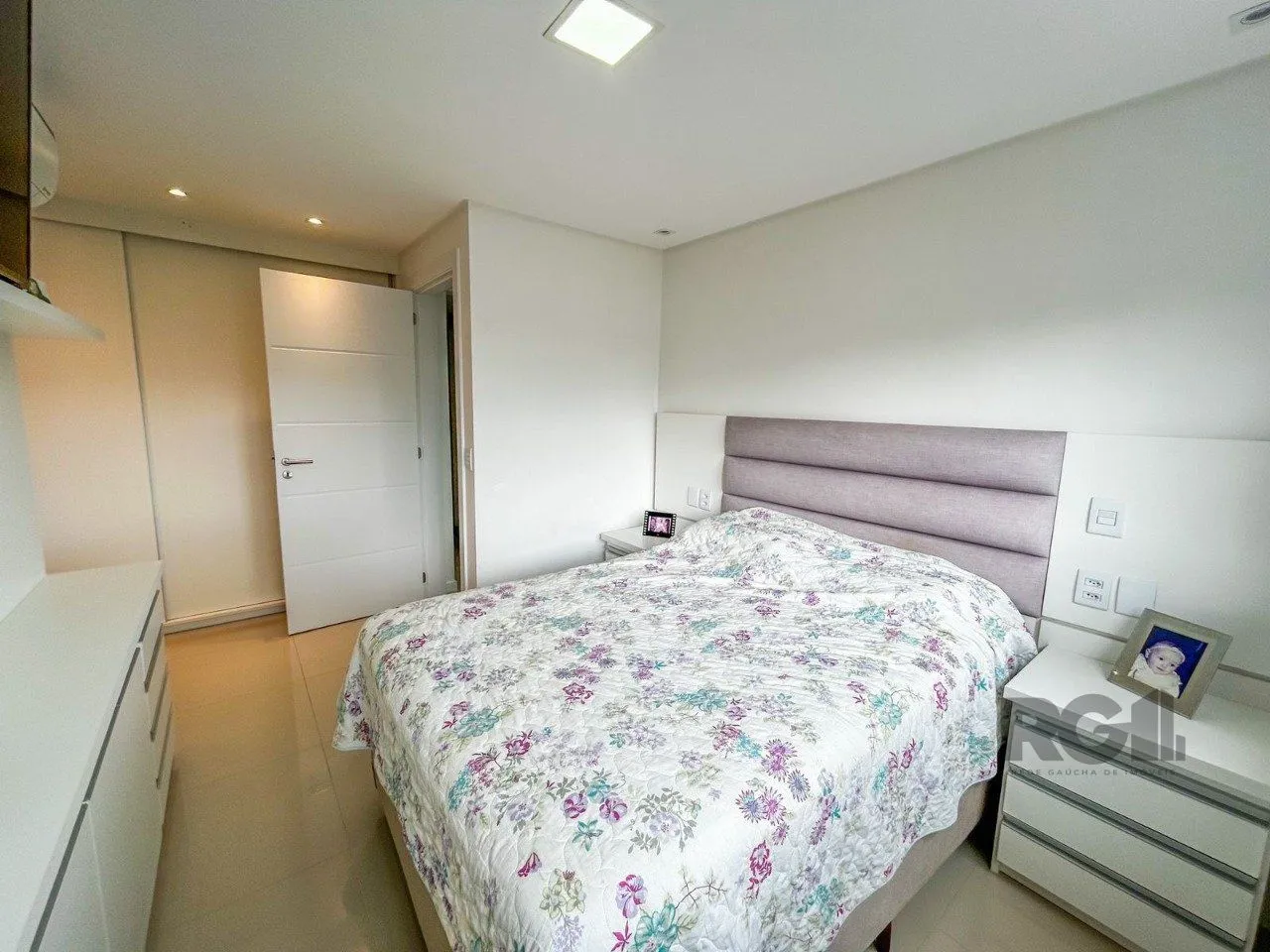 Imagem Apartamento de 03 dormitórios na Tristeza Zona Sul de Porto Alegre