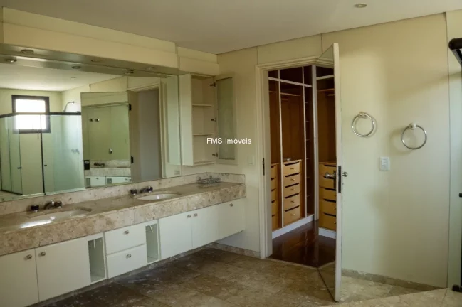 Imagem Imperdível! Apartamento de Luxo com 3 Suítes na Consolação, São Paulo - 285m² - 3 Vagas - Venha Conferir!