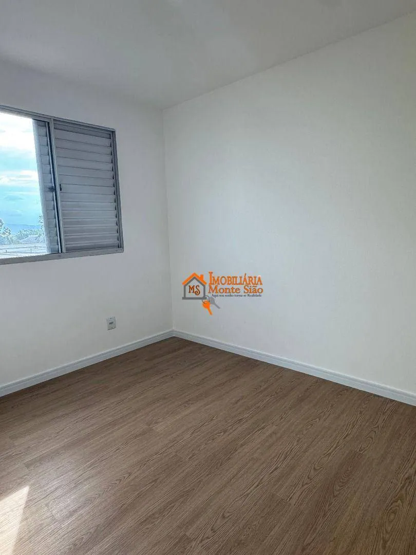 Imagem Apartamento com 2 dormitórios à venda, 41 m² por R$ 250.000,00 - Água Chata - Guarulhos/SP