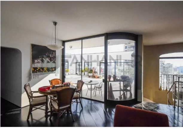 Imagem Luxuoso apartamento de 4 quartos com 2 suítes e 6 vagas de garagem em Higienópolis, São Paulo-SP: 675m² de pura elegância.