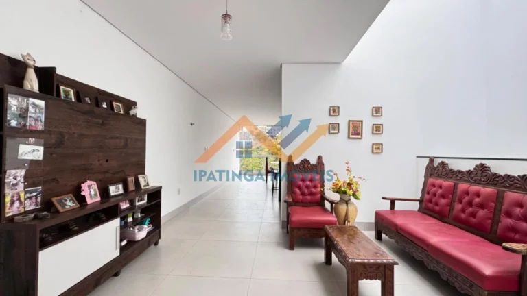 Imagem Casa triplex à venda no bairro Cidade Nova