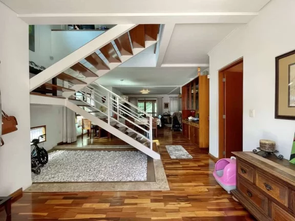 Imagem Cond. Paineiras II - Impecável! 3 suítes, piscina, gourmet, salão e VISTA!