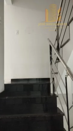 Imagem Sobrado 132m² com Churrasqueira e Varanda - Vila Nair