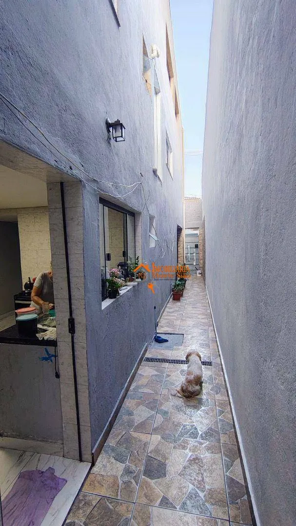 Imagem Sobrado com 4 dormitórios à venda, 300 m² por R$ 350.000,00 - Jardim Ponte Alta I - Guarulhos/SP