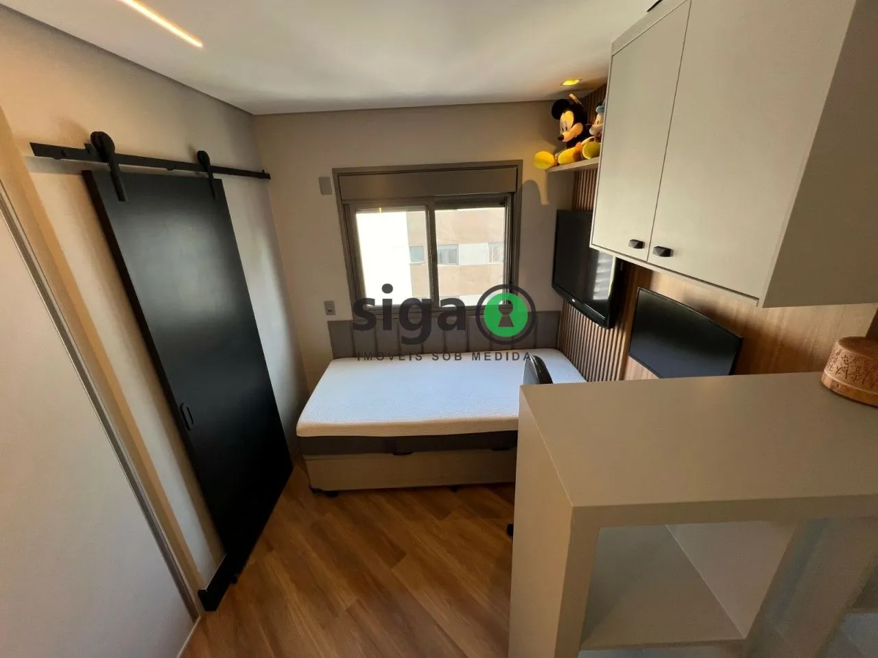 Imagem Apartamento com 149m2, 3 Suites, 4 banheiros 2 vagas demarcadas e deposito de 3m2
