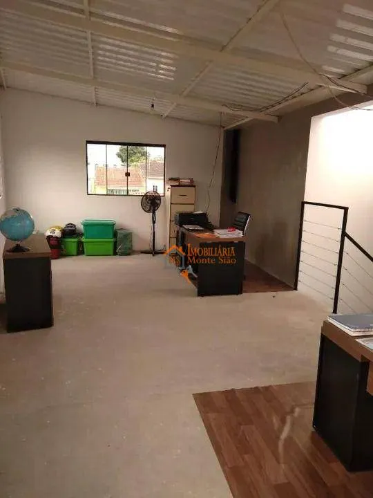 Imagem Casa com 4 dormitórios à venda, 220 m² por R$ 990.000,00 - Jardim São Roberto - Guarulhos/SP