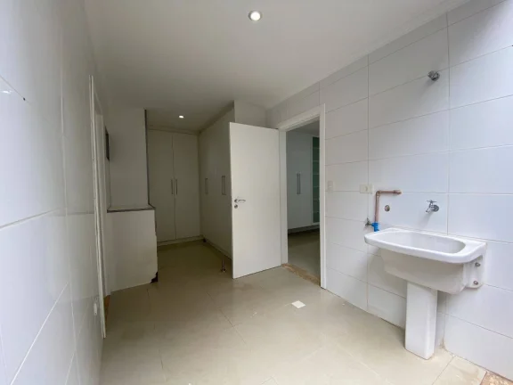 Imagem Casa com 4 quartos à venda, R$ 3.000.000 - Barueri/SP