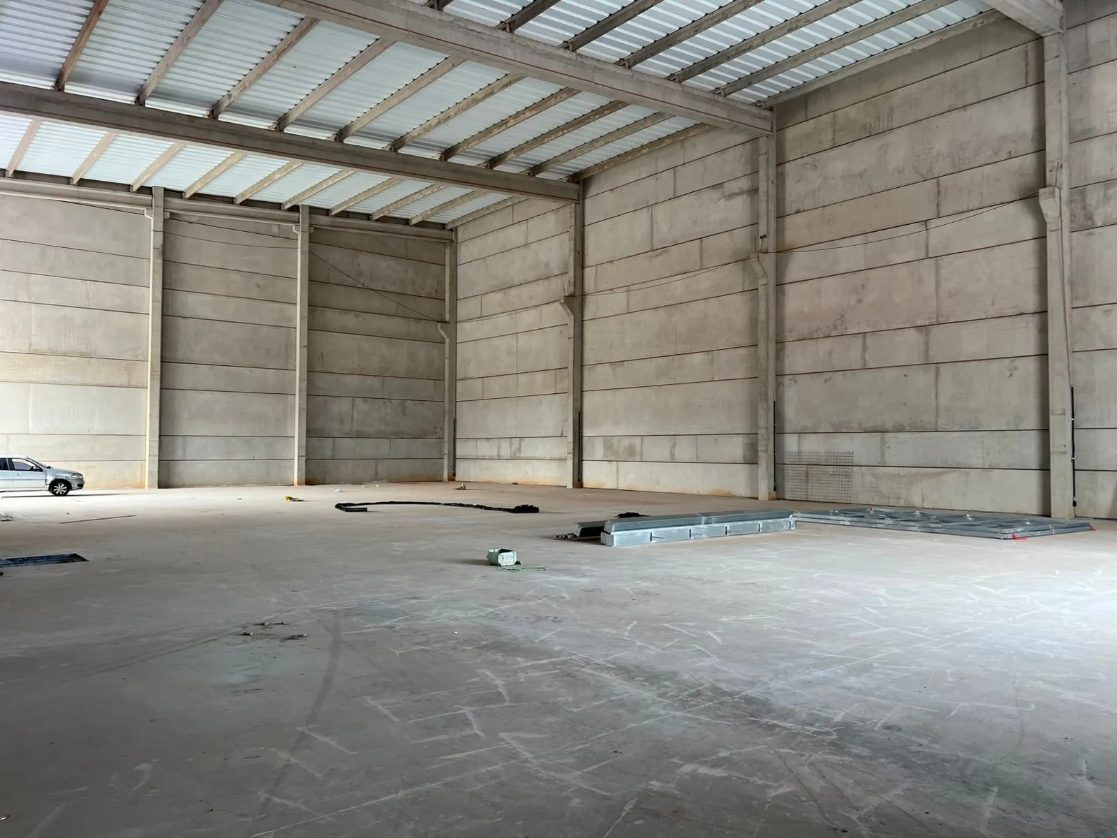 Imagem Galpão Empresarial de 2239,40m² Localizado em Iporanga - Sorocaba/SP!