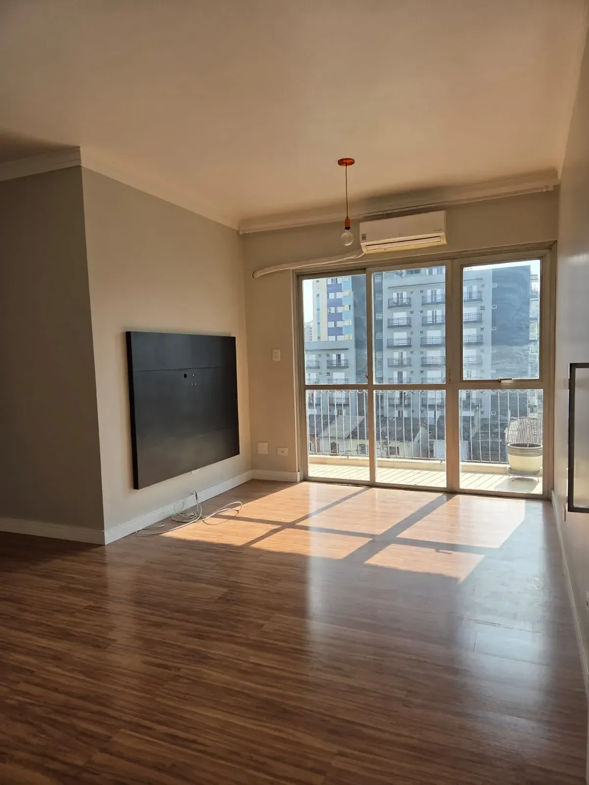 Foto do imóvel Apartamento com 2 Quartos à Venda, 86,7 m² em Rua Loefgren