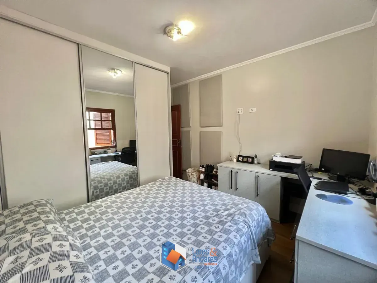 Imagem Sobrado para venda em Vila Guedes com 3 quartos, sendo 1 suíte, 164m²