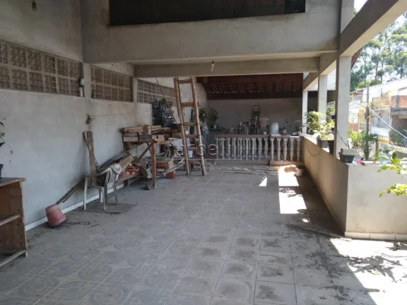 Imagem Sobrado com 300 metros quadrados aproximadamente de área total e 150 metros quadrados de área cons...