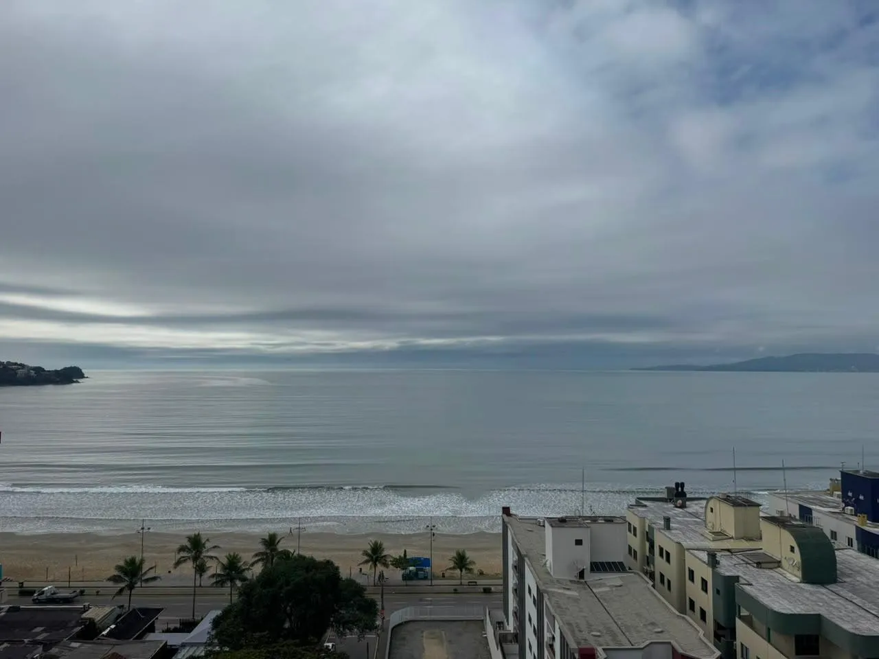 Imagem Apartamento com vista para o mar à venda com 208m2 por R$ 5.000.000,00
