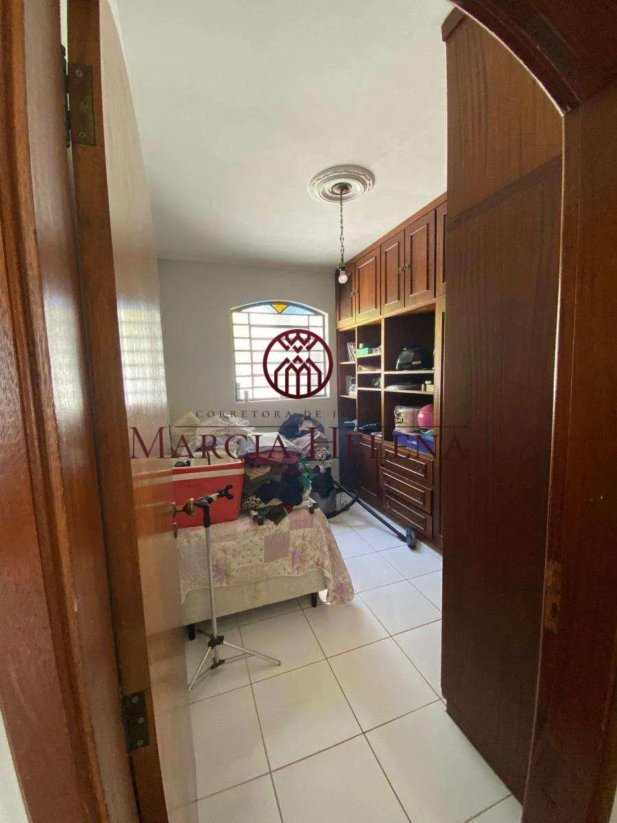 Imagem Casa à venda em Valinhos, Parque Terranova, com 3 quartos, 297m2