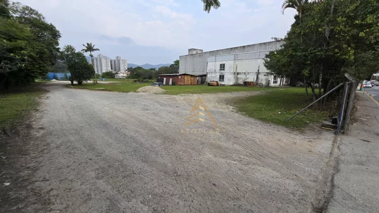 Imagem Terreno para alugar, 15500 m² por R$ 151.250,00/mês - Centro - Camboriú/SC