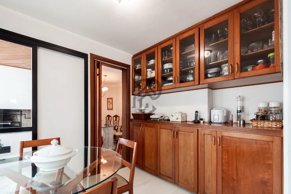 Imagem Apartamento moema andar alto