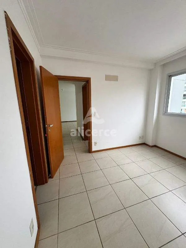 Imagem Apartamento à venda com 2 quartos 1 suíte, 75,02m² em Barreiros São José