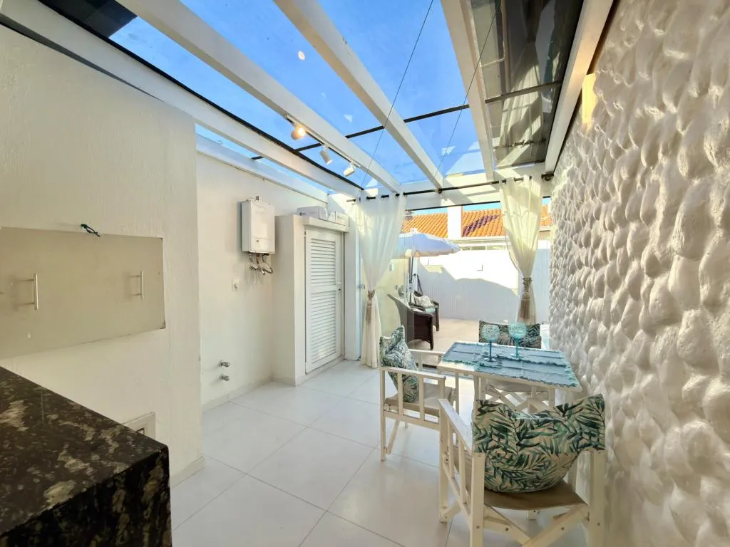Foto do imóvel: Casa 3 Dormitórios - Bairro Noiva do Mar em Rua palmital