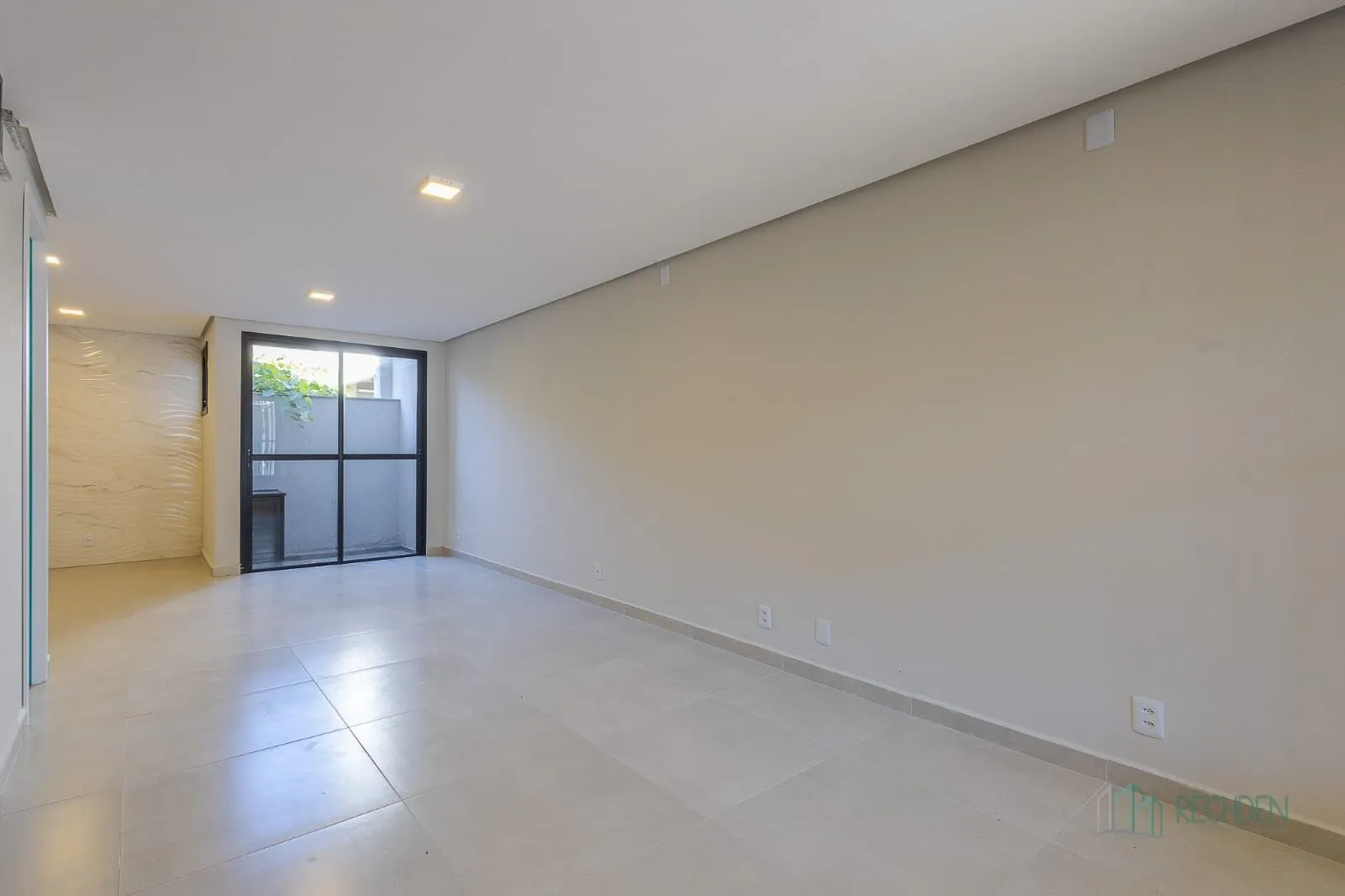 Imagem Casa Condominio para Venda - 94.47m², 3 dormitórios, sendo 1 suites, 1 vaga - Medianeira