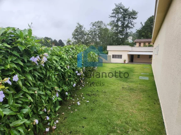 Imagem Casas térreas, 3 suítes, à venda ou locação na Granja Viana