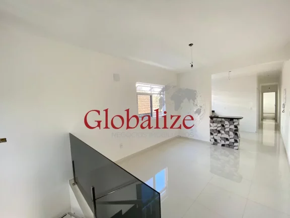 Foto do imóvel Linda casa à venda com 2 dormitórios sendo 1 suíte por R$ 660.000,00