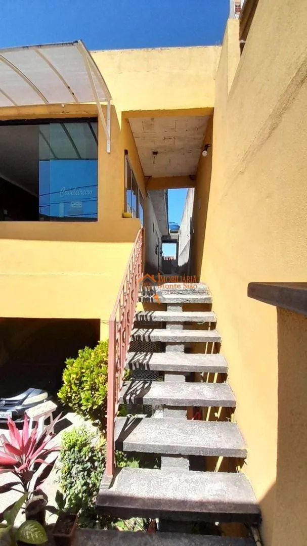 Foto do imóvel Casa com 2 dormitórios à venda por R$ 531.000,00 - Parque Flamengo - Guarulhos/SP