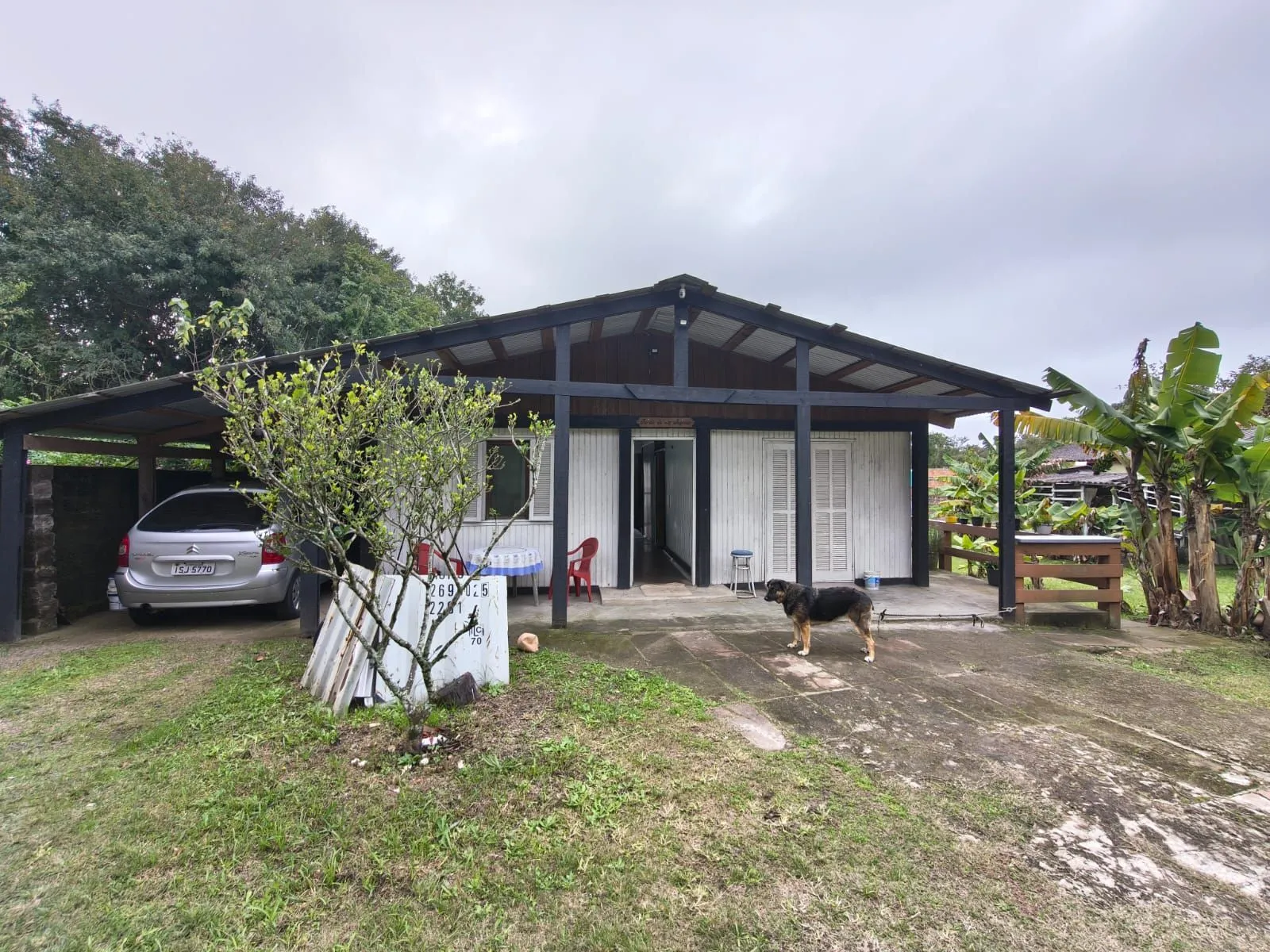 Imagem Terreno medindo 1.296m² no bairro Ponta Grossa - Porto Alegre/RS
