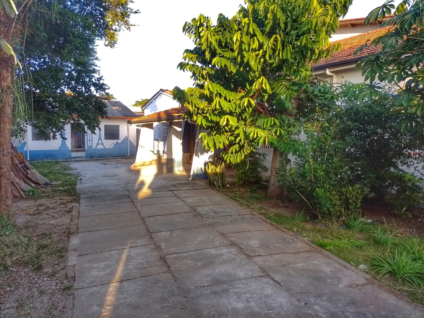 Imagem Comercial para Locação 4 Quartos, Vila São Geraldo, Taubaté - SP
