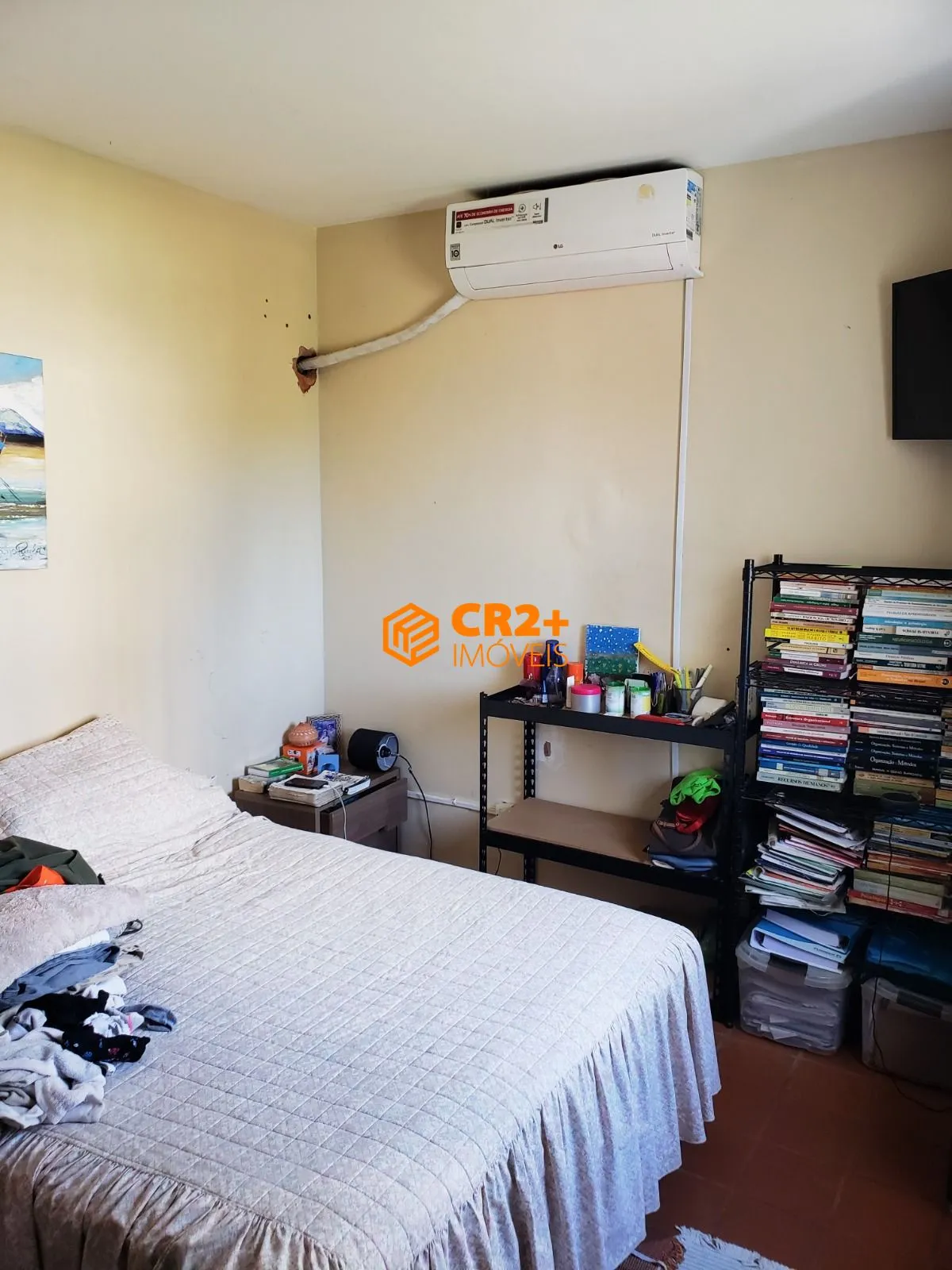 Imagem Vendo 4 quartos, 1 suíte, dep. completa, 200m2, em Candeias.