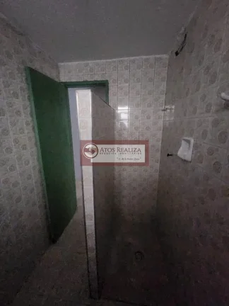 Imagem Casa à Venda no Jardim das Imbuias, SP, 125m², 2 Quartos, 2 vagas de garagens, corredor Lateral. R$: 318k OPORTUNIDADE!
