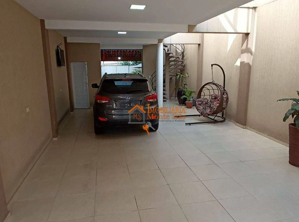 Imagem Sobrado com 3 dormitórios à venda, 174 m² por R$ 1.390.000,00 - Jardim Vila Galvão - Guarulhos/SP