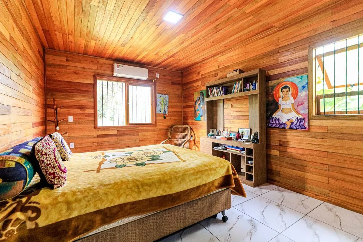 Imagem Casa em Belém Novo