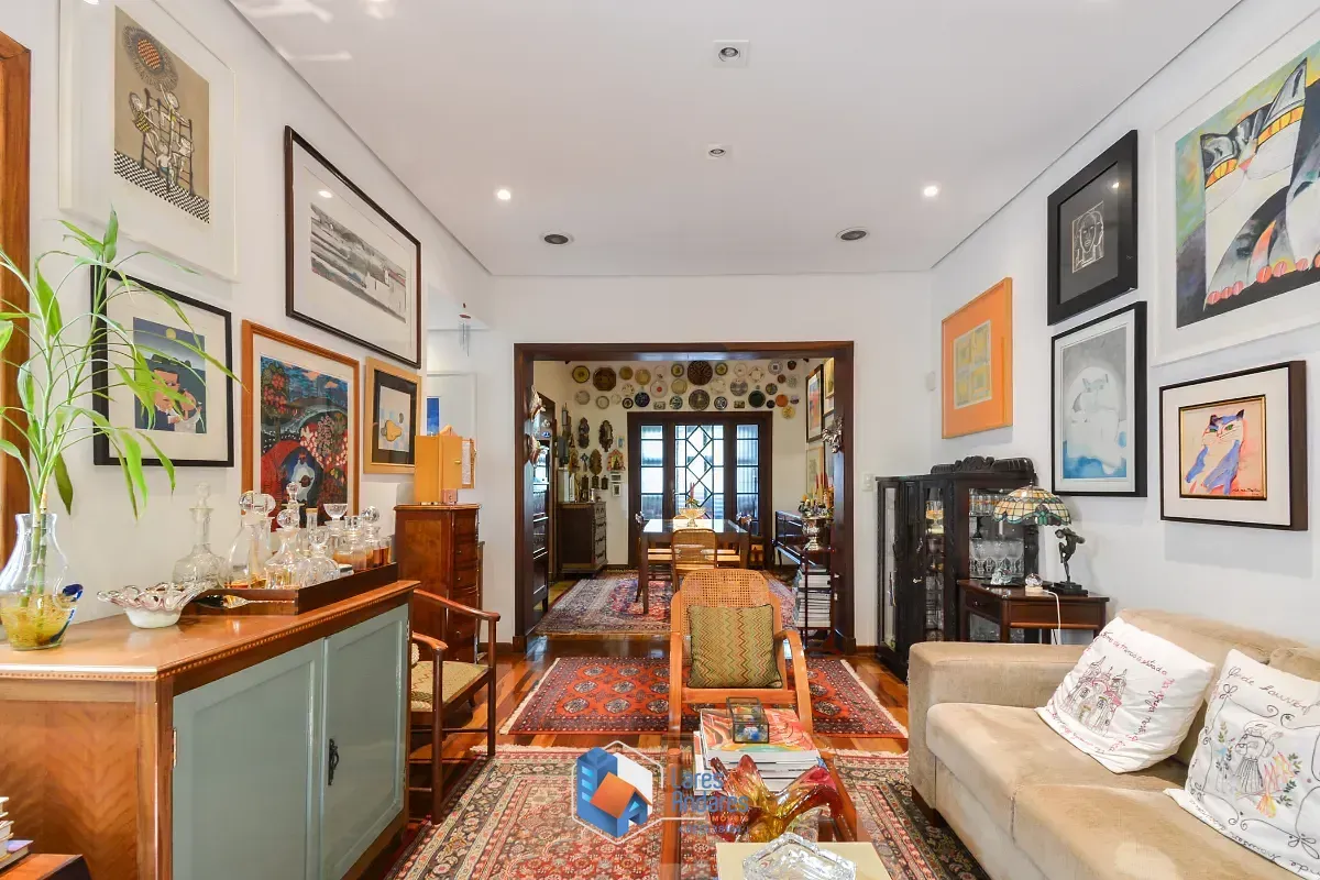 Imagem Casa para venda em Pacaembu com 3 quartos, sendo 3 suítes, 422m²