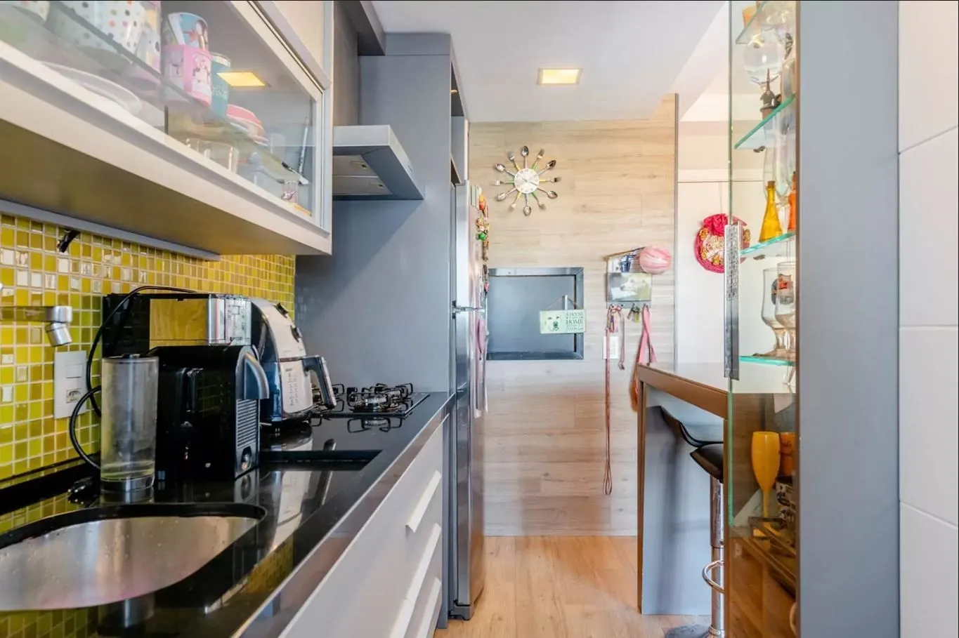 Imagem Apartamento semi mobiliado de 2 dormitórios no Petrópolis