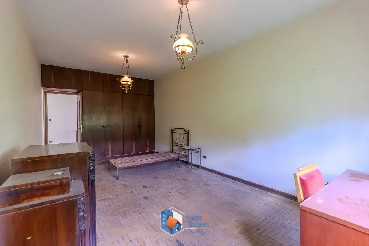 Imagem Casa para venda em Brooklin Paulista com 3 quartos, sendo 1 suíte, 500m²