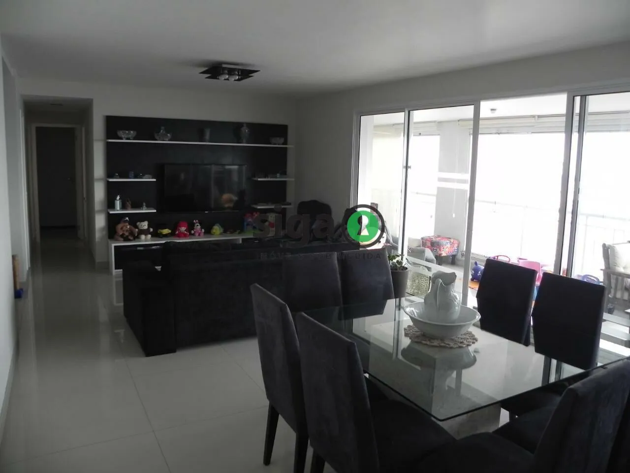 Imagem Apartamento de 177 metros 4 dormitórios, sendo 3 suítes 3 vagas a venda no condomínio Paulistano