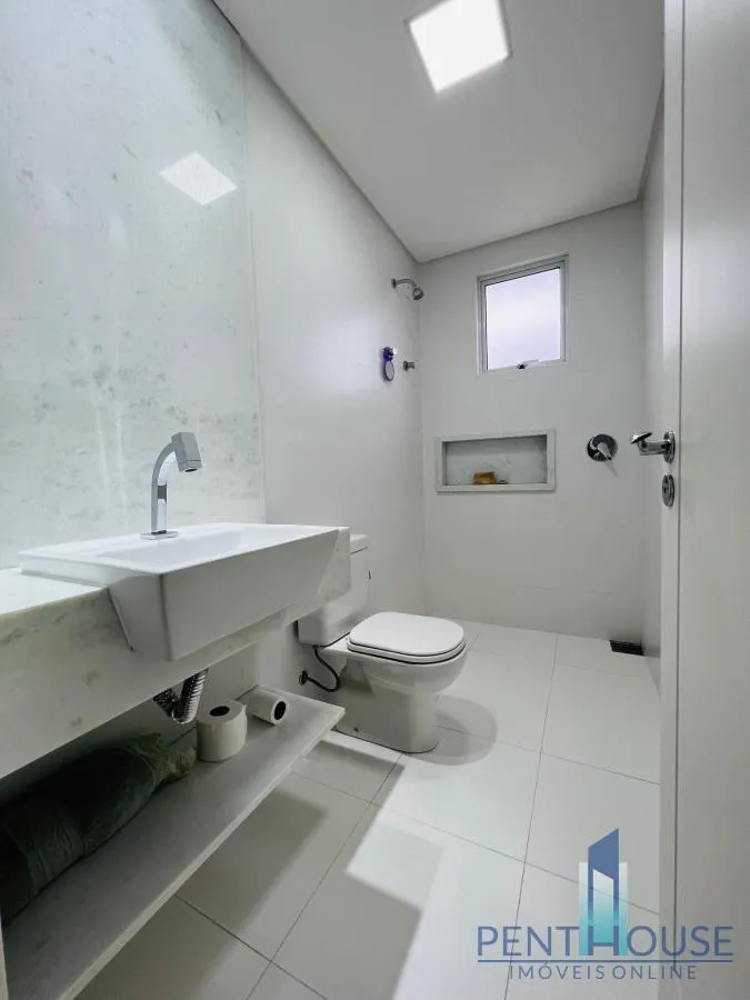 Imagem Apartamento Zona Central para Venda em Balneário Camboriú, CENTRO, 3 dormitórios, 3 suítes, 4 banheiros, 2 vagas