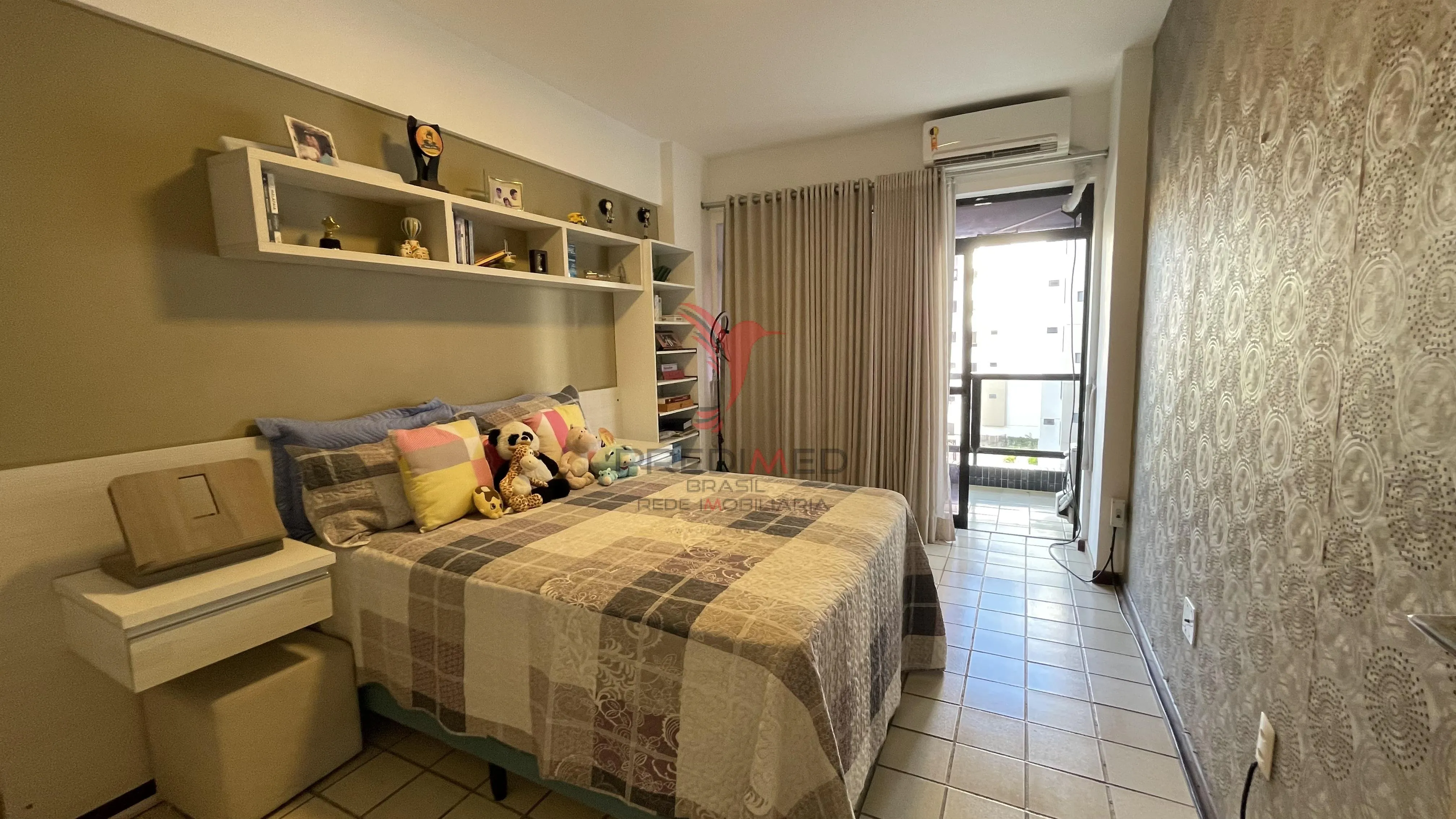 Imagem Oportunidade no Jardm Oceania. Apartamento com 218 mts², 5 Quartos, 2 Suites, 2 Vagas