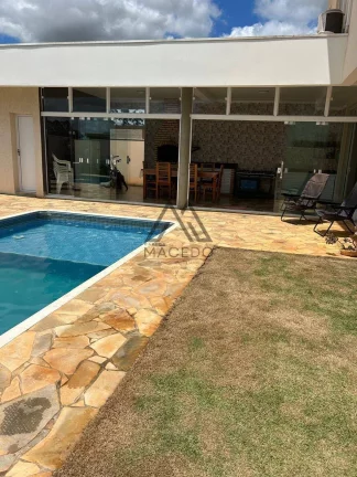 Imagem Vendo Sobrado com 4 suítes no Ninho Verde 1 - Aceita Financiamento
